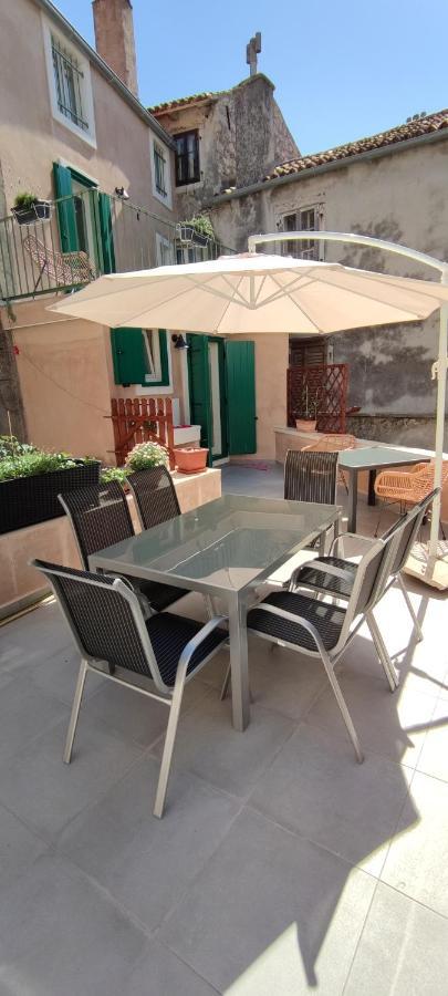 Luxury Apartment - Old Soul With A New Heart Cres Exterior foto