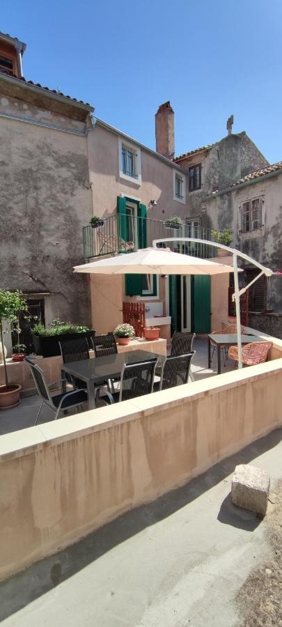 Luxury Apartment - Old Soul With A New Heart Cres Exterior foto